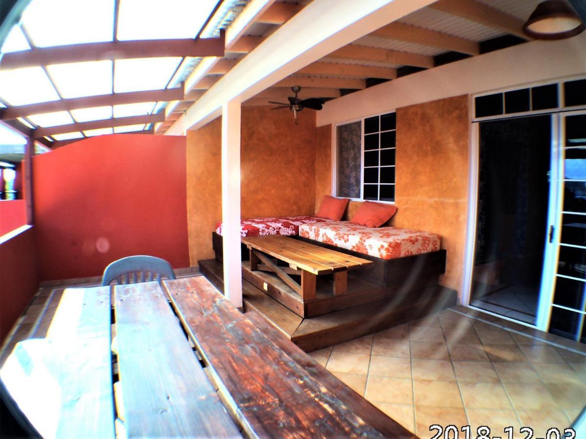 Sunset Hill Lodge Бора Бора Екстериор снимка
